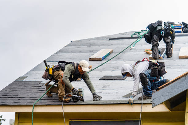 Professional Roofing technician working in Sharon Center, OH